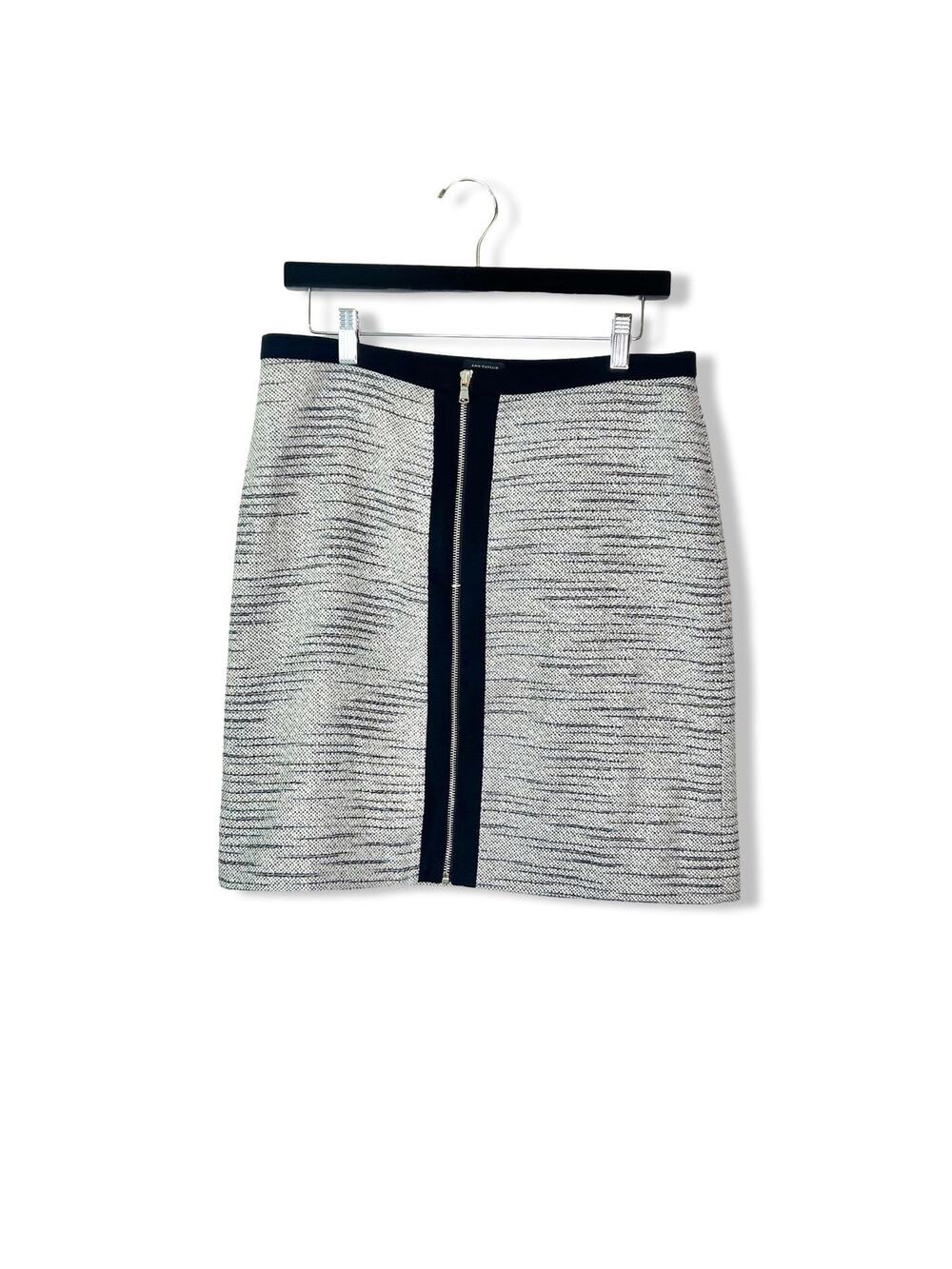 Ann Taylor Tweed Zip Front Skirt, Size 10